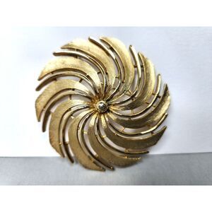 Vintage Gold Swirl Brooch Pin Sara Coventry Atomic Spiral 3" Large